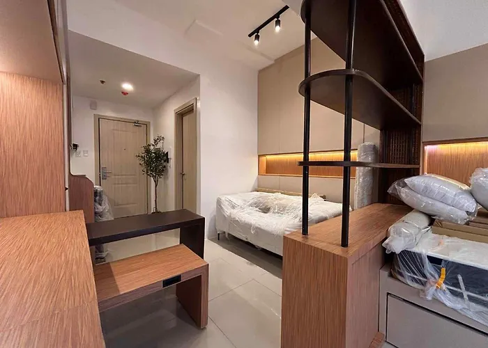 Aparthotel 1-br Unit Near Rockwell, Poblacion